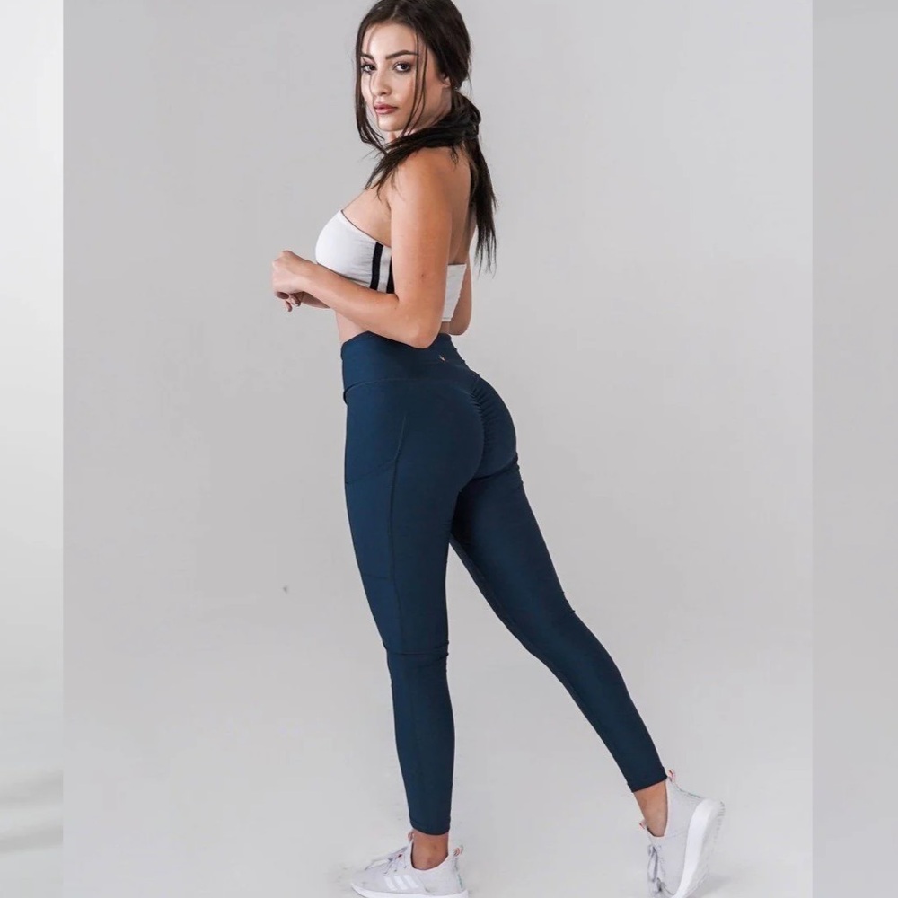 Obsession pristine pockets teal blue legging size M  active wear gym workout